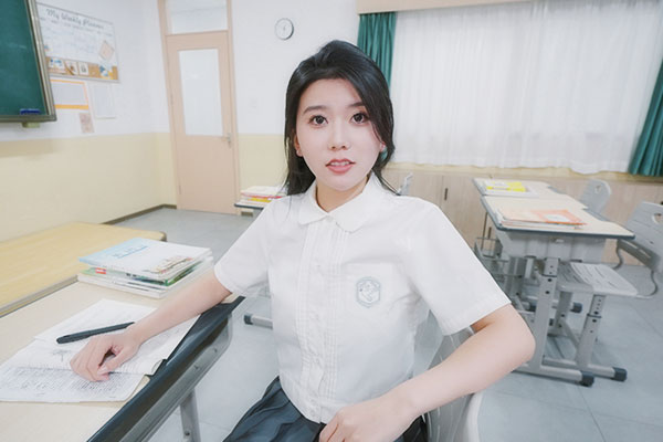 我和美女有个约会官方中文下载